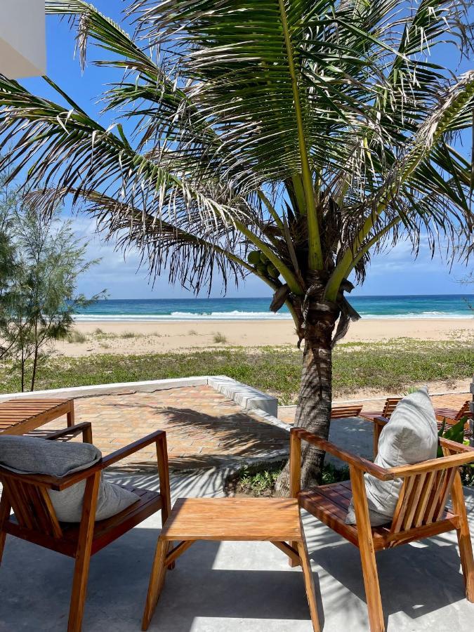 Liquid Dive Adventures Bed & Breakfast Praia do Praia do Tofo Екстериор снимка